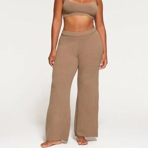 NWT SKIMS COZY LIGHT PANT DESERT S *Minor Flaw*